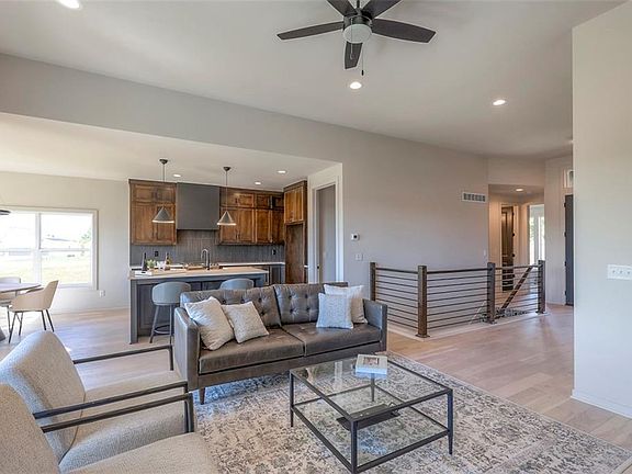 2nd image of 8407 NW 90th St