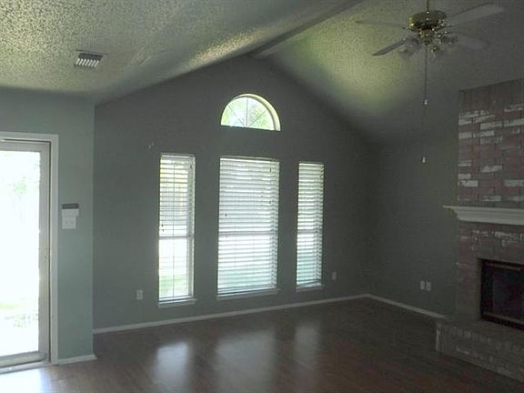 3rd image of 6803 Valley Branch Dr