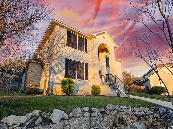 2nd image of 1507 Crescent Pl