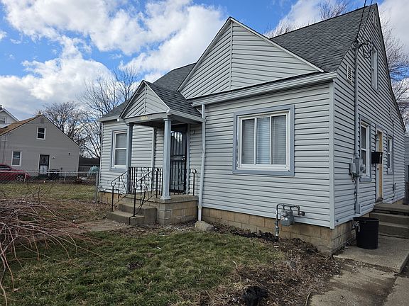 3rd image of 1077 Wyley Ave