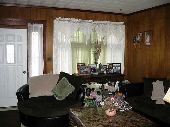 2nd image of 436 Pine St #1/2