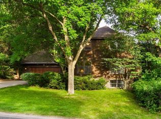 4300 Lyra Ct, Eagan, MN 55123