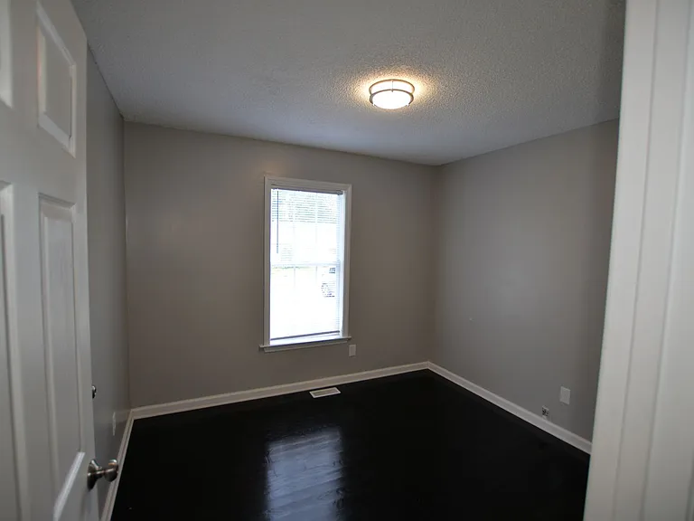 1715 Rainbow Dr — Photo 7