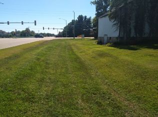 45 W Rockton Rd, Rockton, IL 61072