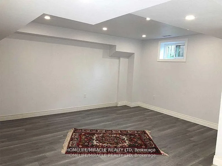 2 Vesta Dr #A — Photo 7