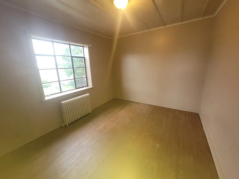934 Wood St — Photo 4