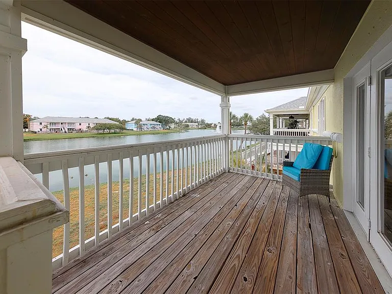 222 Pompano Dr SE #H — Photo 27