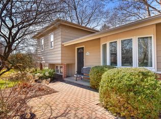 3S280 Juniper Ln, Glen Ellyn, IL