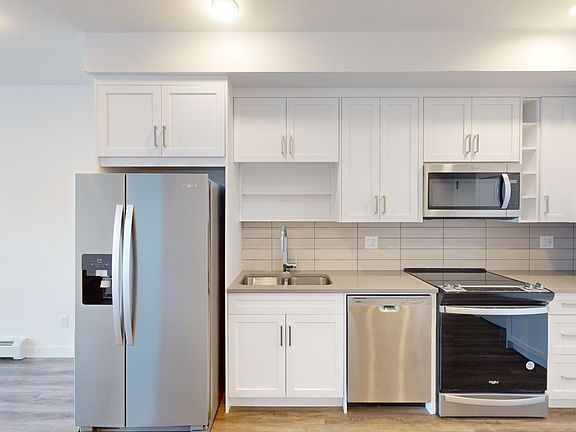 3rd image of 3932 University Ave NW #528