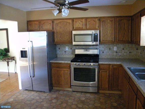 5th image of 500 Concord Dr