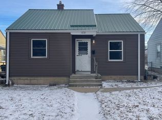 4718 N 21st St, Milwaukee, WI