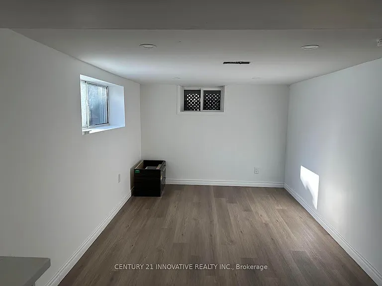 240 Parkview Hill Cres #BASEMENT — Photo 7