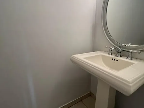 264 Ward Avenue image 13 of 21