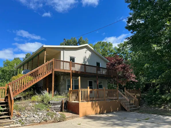 9770 E 64th St, Chase, MI 49623