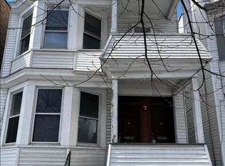 8 N Manning Blvd, Albany, NY 12206