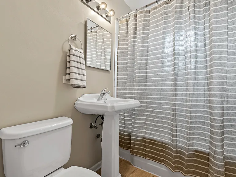 1514 N Washington St — Photo 18