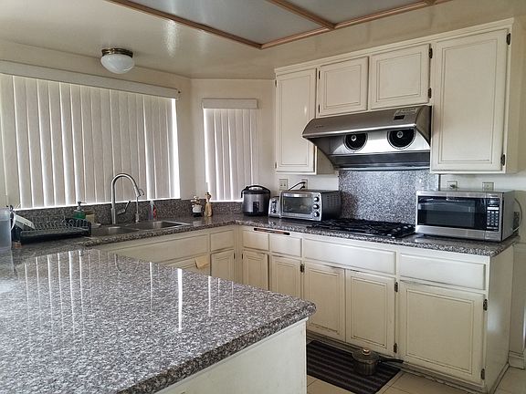 5th image of 239 S Siesta Ave