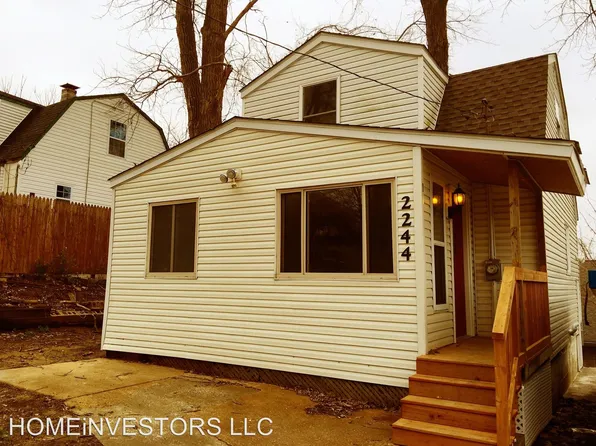 2244 S Morrison Ave, Caseyville, IL 62232