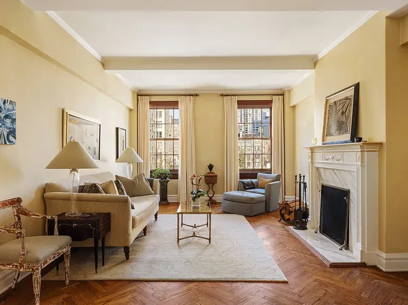 162 E 80th St #9B, New York, NY 10075