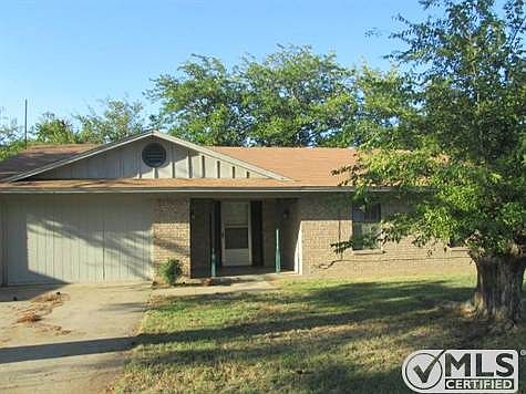 1st image of 316 E Fairlane Dr