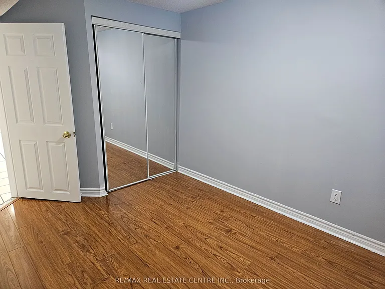 55 Tulip Dr #BASEMENT — Photo 9