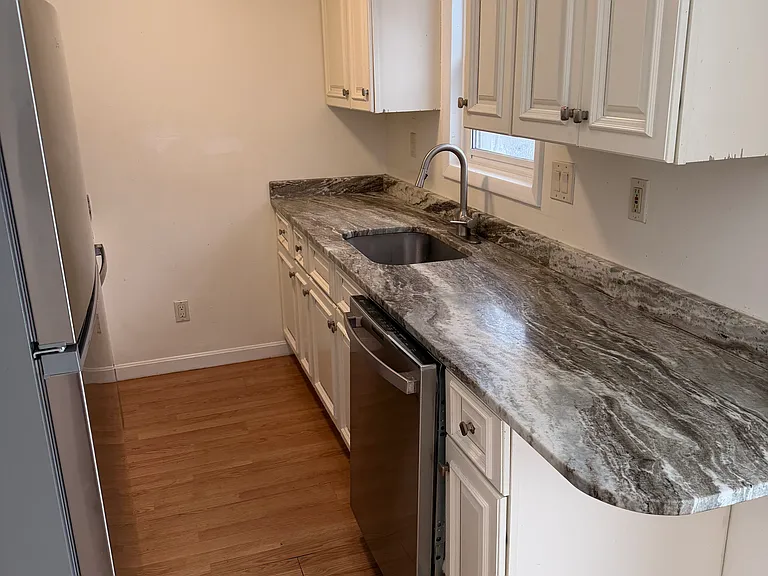 68 Lamb St #68 — Photo 3