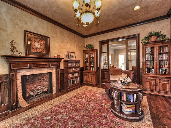 4th image of 8790 Colebridge Ct