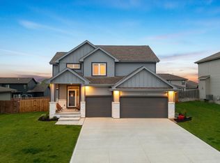 12638 Carpenter St, Omaha, NE 68138