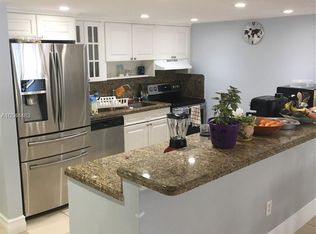 9739 SW 92nd Ter, Miami, FL 33176