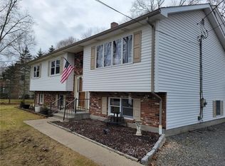 2 W Capalbo Dr, Westerly, RI 02891