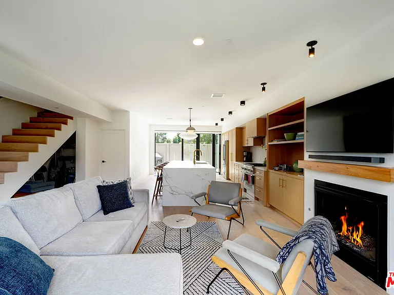 6208 Tapia Dr #B — Photo 15