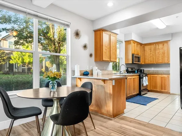 950 Campoy Street #101, Santa Rosa, CA 95407