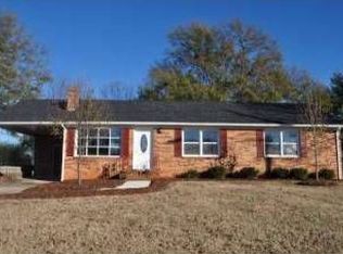 1928 Silverstone Dr, Gastonia, NC 28052