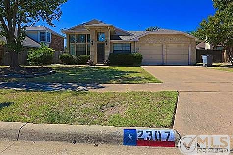 1st image of 2307 Sunset Dr