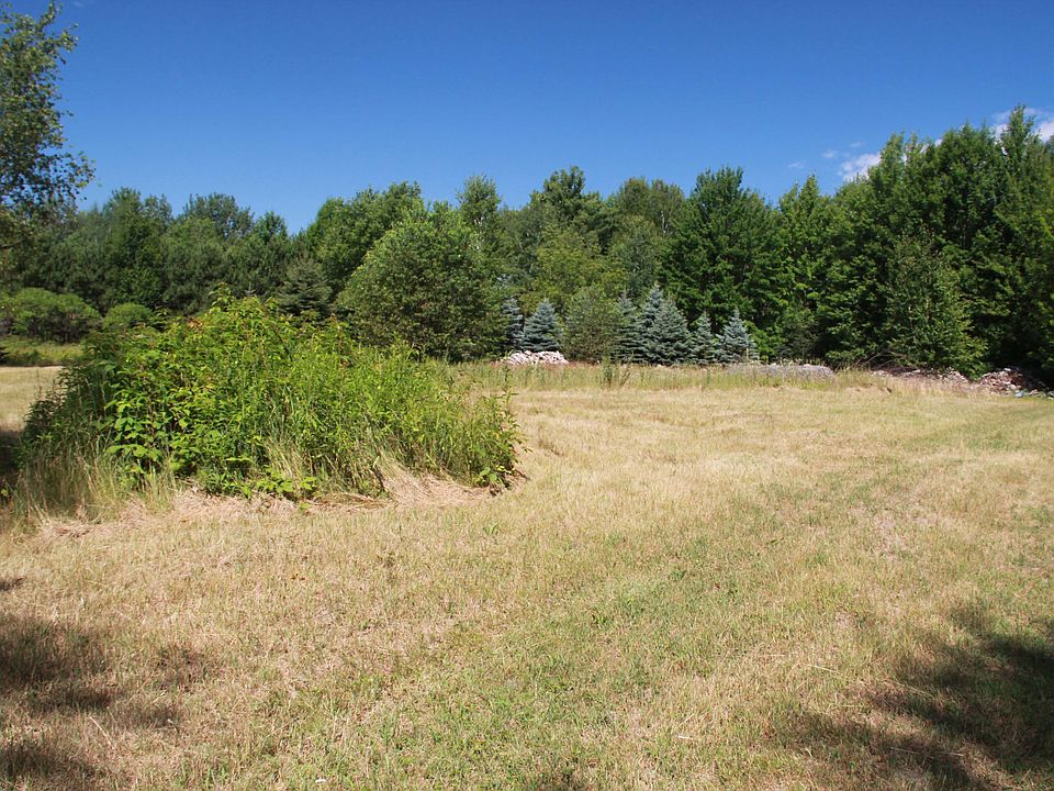 2nd image of 14844 Velp Ave