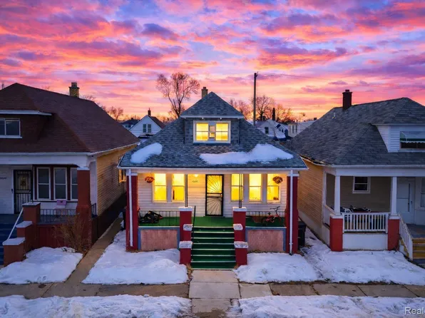 12624 Charest St, Hamtramck, MI 48212