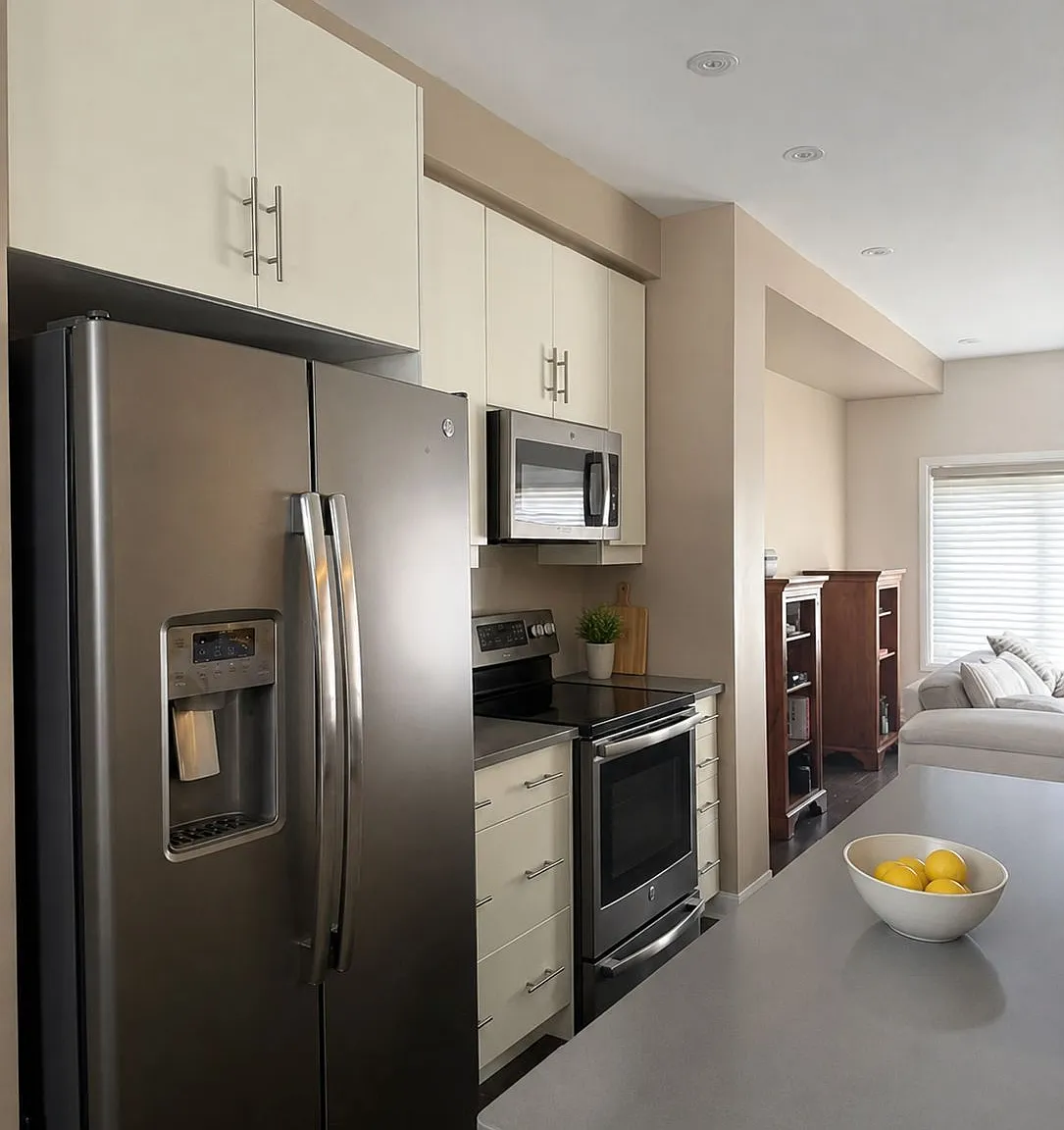 3 bed, $2,850 — Photo 2