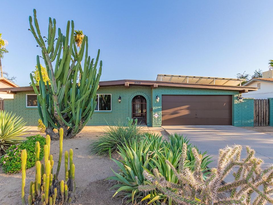1st image of 2213 W Dahlia Dr