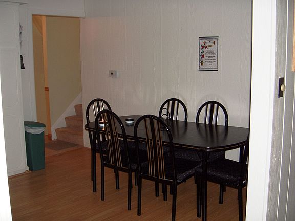 Lots of space in the kitchen!