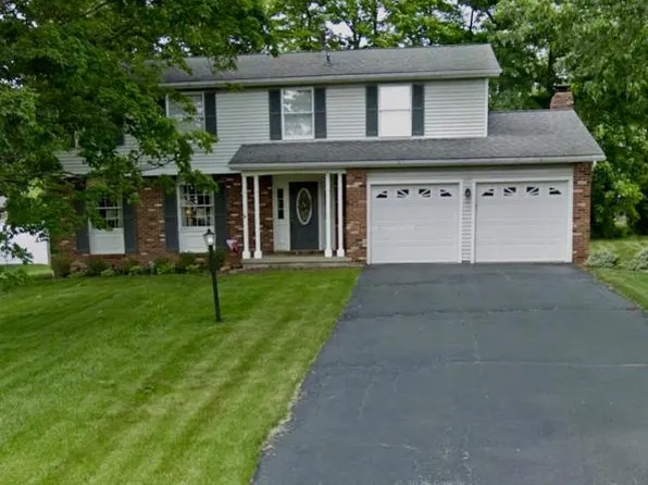 6884 Slippery Rock Dr, Canfield, OH 44406