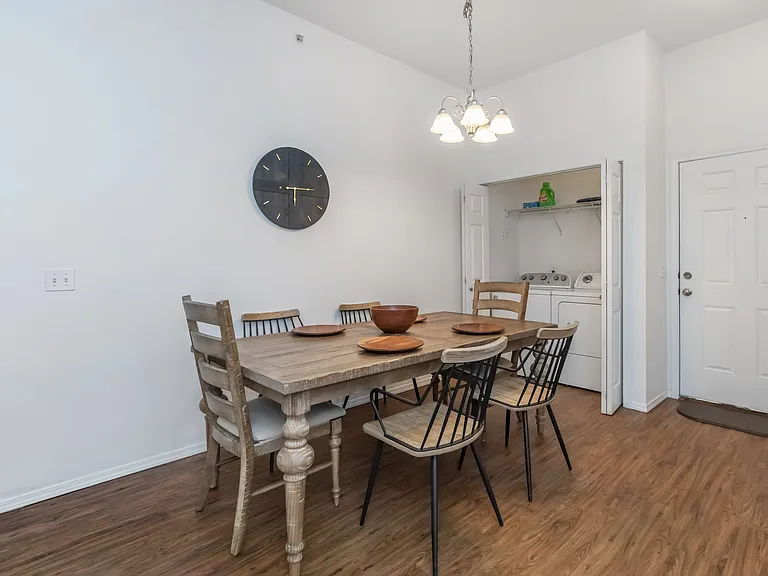 Marion Park Apartments 3 Bedroom Dining