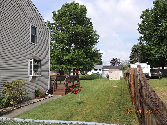 5th image of 34 Baylies Rd