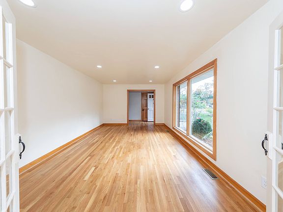5th image of 107 Lorac Ct