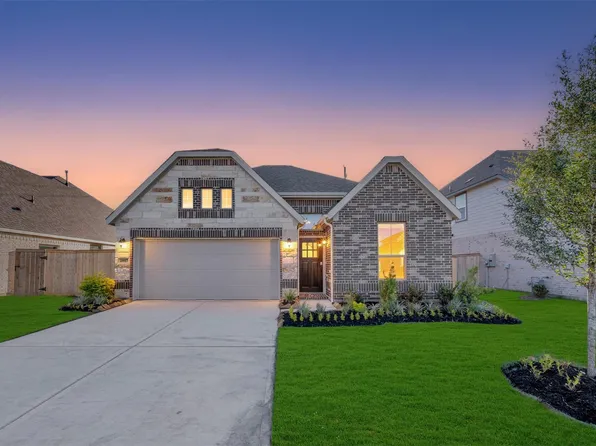 21927 Pecan Buff Dr, Waller, TX 77484