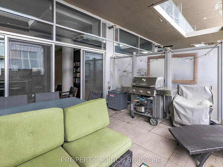 233 Carlaw Ave #325 — Photo 23