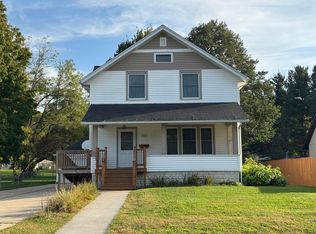 454 E 14th St, Saint Charles, MN 55972
