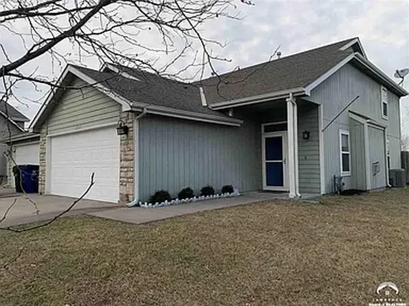 3506 Field Stone Ct, Lawrence, KS 66049