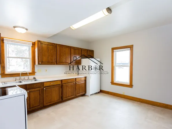 15 8th St NW, Rochester, MN 55901