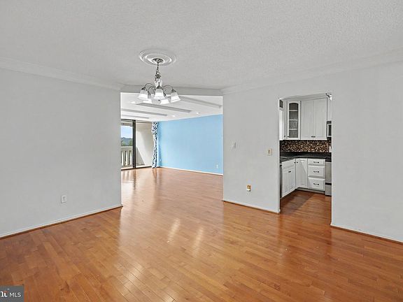 4th image of 6101 Edsall Rd APT 409