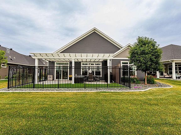 2nd image of 813 Rania Way W